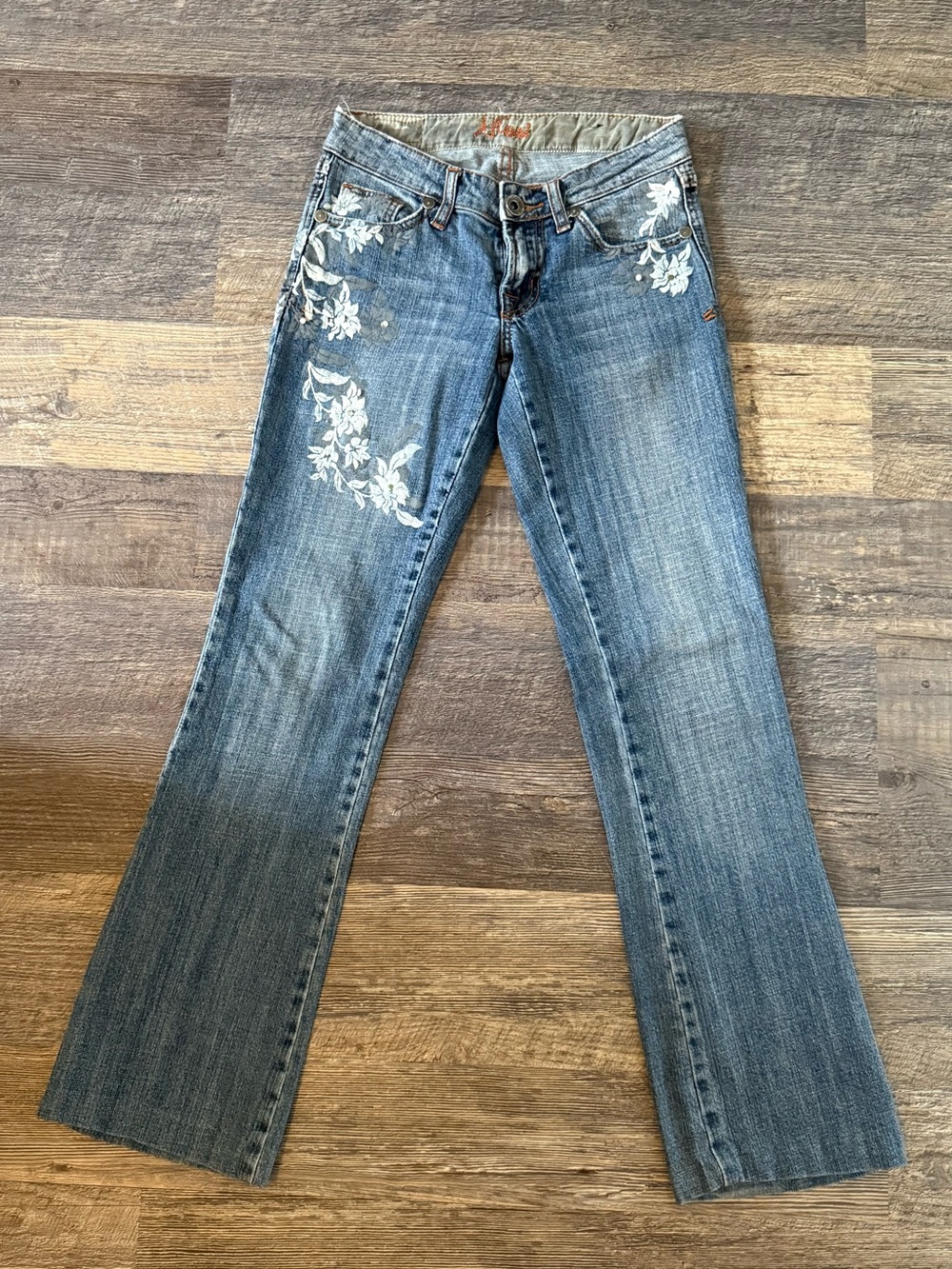 Nissi Jeans Size 1 Floral Embroidered Low Rise Bootcut Flare Y2K Boho Denim